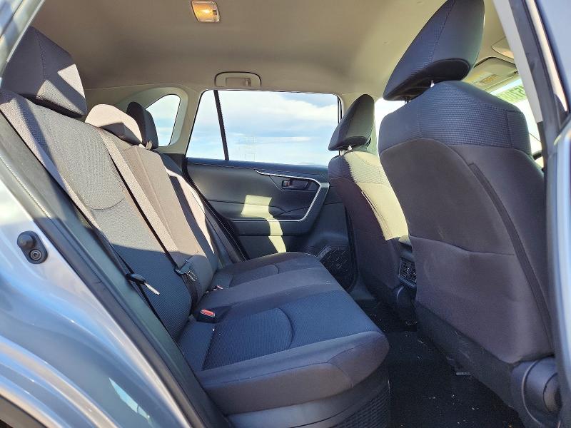 Photo 11 from auction – 2020 TOYOTA RAV4 with VIN JTMMWRFV9LD059682