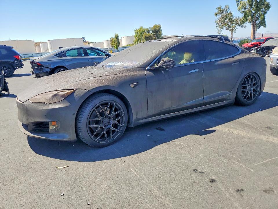 TESLA MODEL S 2018 with VIN 5YJSA1E41JF243066 - Photo from auction