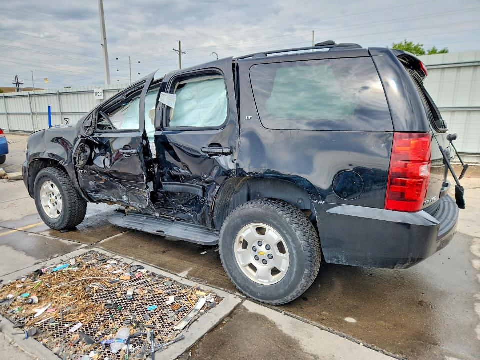 Photo 2 from auction – 2012 CHEVROLET TAHOE with VIN 1GNSKBE08CR132423