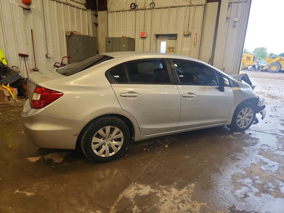 Photo 3 from auction – 2012 HONDA CIVIC with VIN 19XFB2F57CE023502