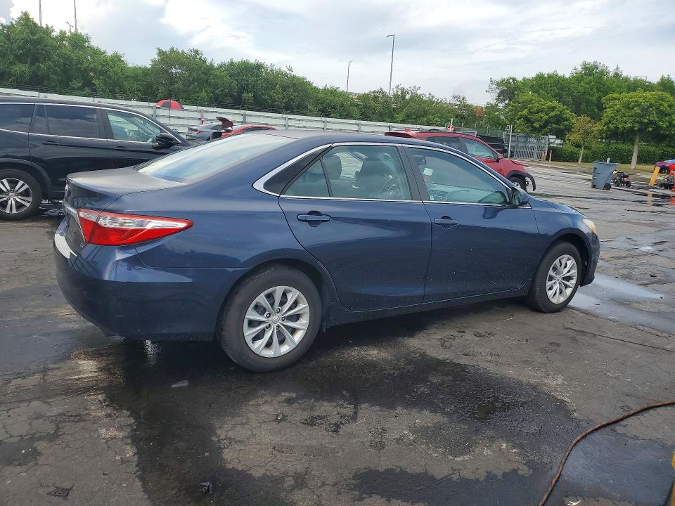 Photo 3 from auction – 2015 TOYOTA CAMRY with VIN 4T4BF1FK2FR509032