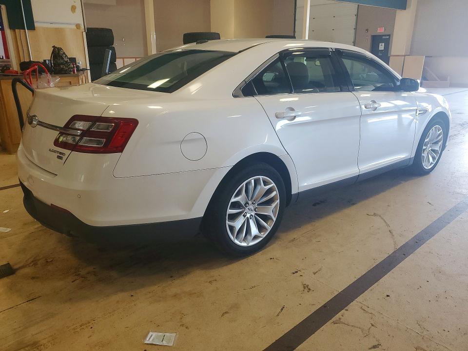 Photo 3 from auction – 2016 FORD TAURUS with VIN 1FAHP2J88GG149732