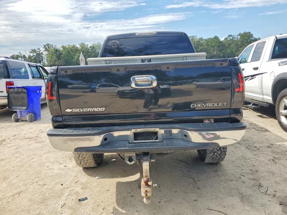 Photo 6 from auction – 2005 CHEVROLET SILVERADO with VIN 2GCEK13TX51259120