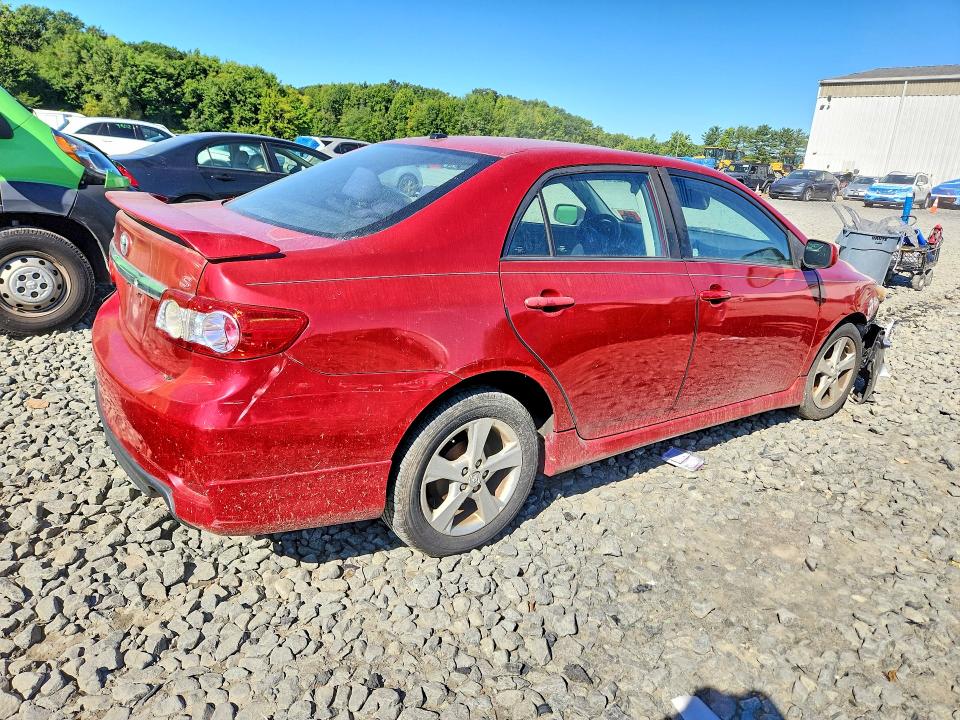 Photo 3 from auction – 2011 TOYOTA COROLLA with VIN 2T1BU4EE2BC745348