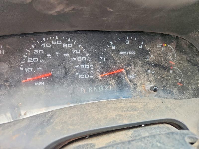 Photo 9 from auction – 2002 FORD F250 with VIN 1FTNX21L52EA76535