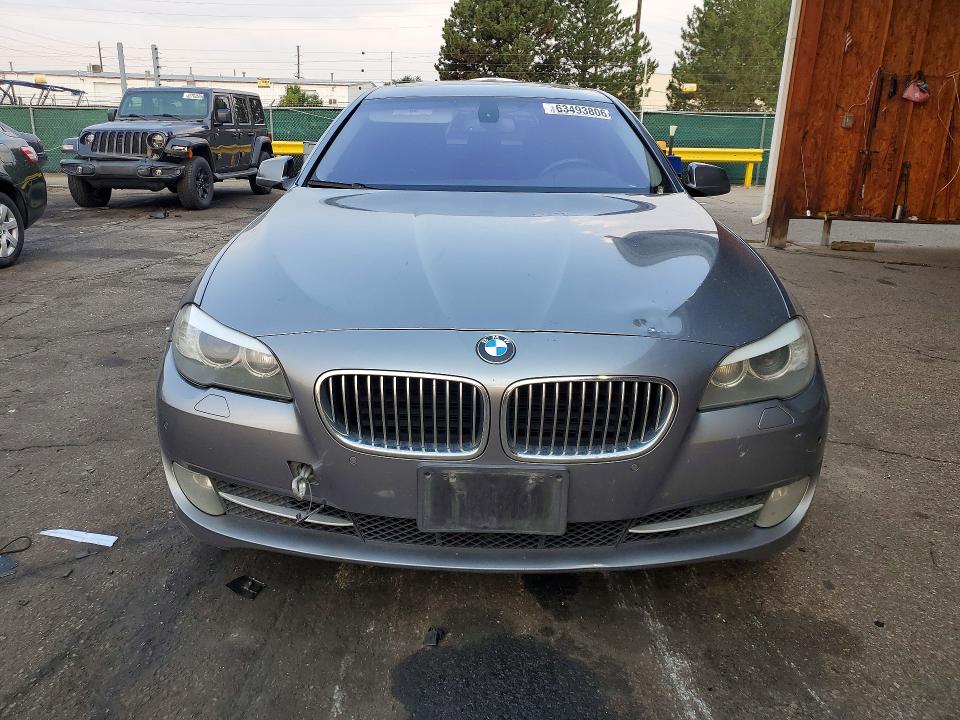 Photo 5 from auction – 2011 BMW 528 with VIN WBAFR1C58BDS36398
