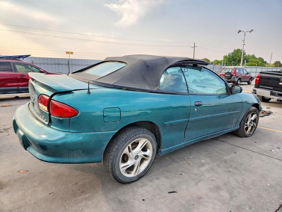 Photo 3 from auction – 1998 CHEVROLET CAVALIER with VIN 4G1JF3246WB903133