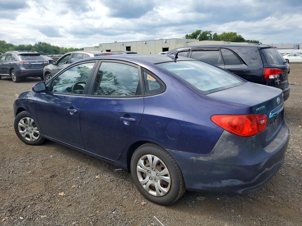 Photo 2 from auction – 2010 HYUNDAI ELANTRA with VIN KMHDU4AD2AU971036