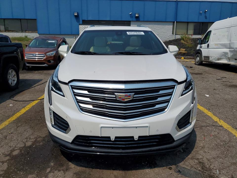 Photo 5 from auction – 2018 CADILLAC XT5 with VIN 1GYKNDRS0JZ240808