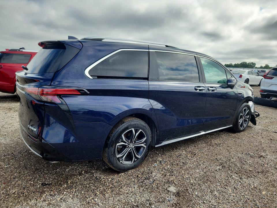 Photo 3 from auction – 2025 TOYOTA SIENNA with VIN 5TDESKFCXSS219366