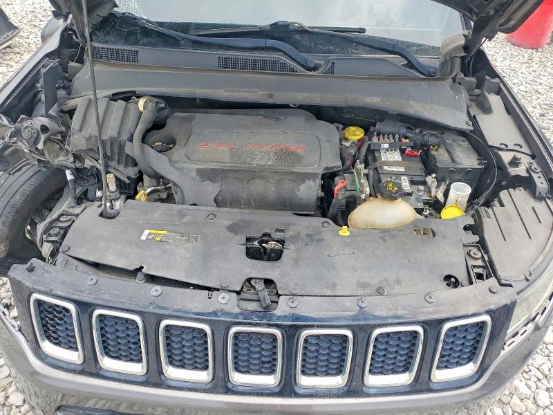 Photo 11 from auction – 2018 JEEP COMPASS with VIN 3C4NJDBB9JT168314