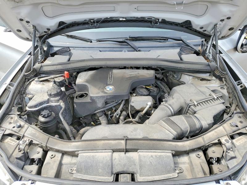 Photo 12 from auction – 2014 BMW X1 with VIN WBAVL1C55EVR93044