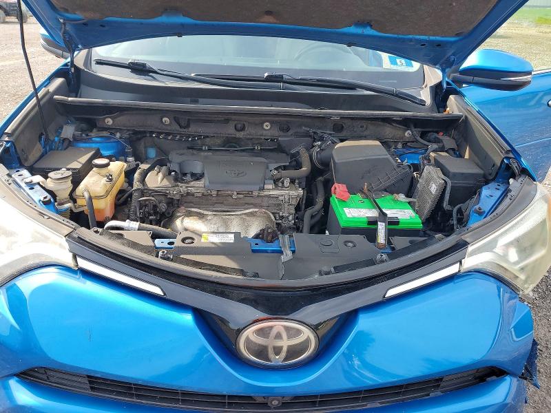 Photo 12 from auction – 2016 TOYOTA RAV4 with VIN JTMDFREV3GJ072422