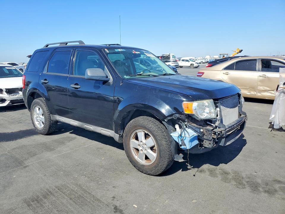 Photo 4 from auction – 2009 FORD ESCAPE with VIN 1FMCU93G19KC10649