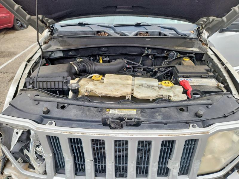 Снимка 12 от търг – 2010 JEEP LIBERTY с VIN 1J4PN2GK1AW110051