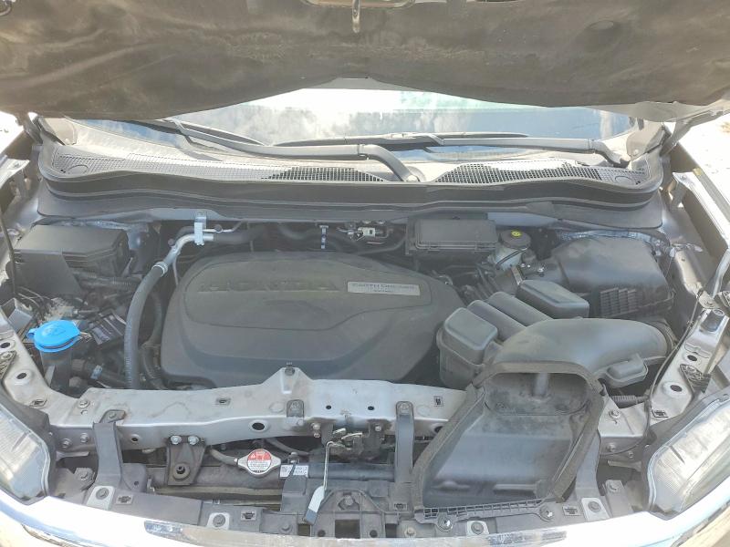 Photo 11 from auction – 2018 HONDA RIDGELINE with VIN 5FPYK3F15JB006708
