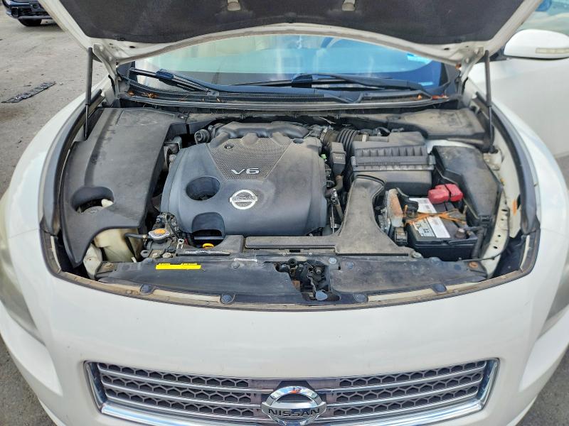 Photo 11 from auction – 2010 NISSAN MAXIMA with VIN 1N4AA5AP8AC874077