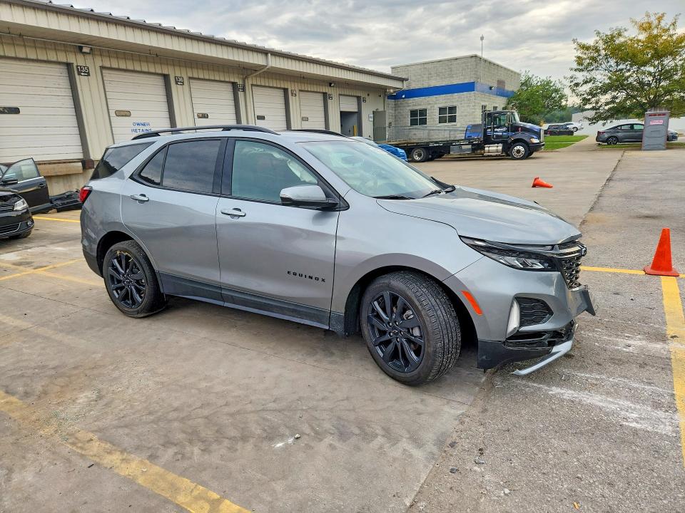 Снимка 4 от търг – 2024 CHEVROLET EQUINOX с VIN 3GNAXWEG8RS138021