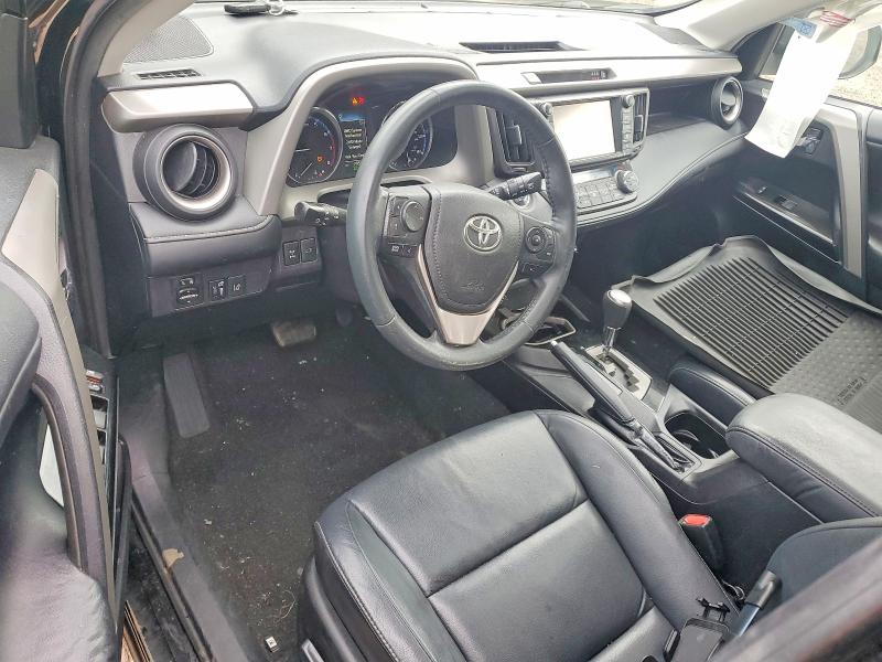 Снимка 8 от търг – 2017 TOYOTA RAV4 с VIN 2T3DFREV7HW629951