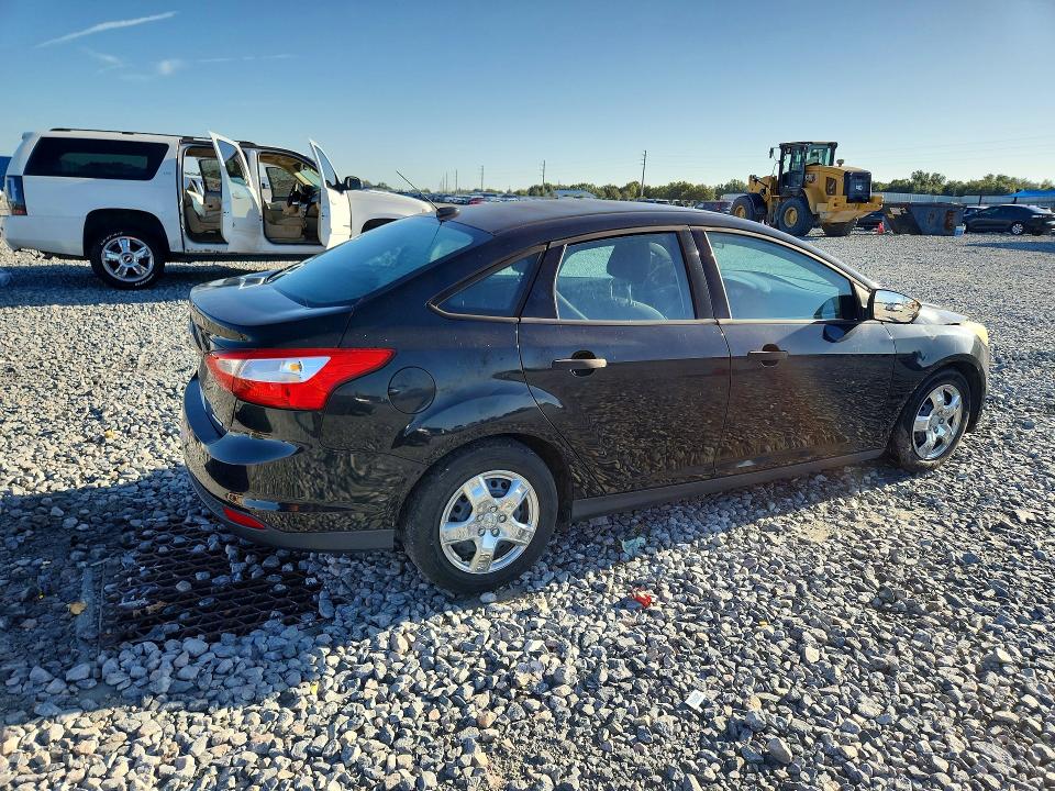 Photo 3 from auction – 2014 FORD FOCUS with VIN 1FADP3E23EL339601