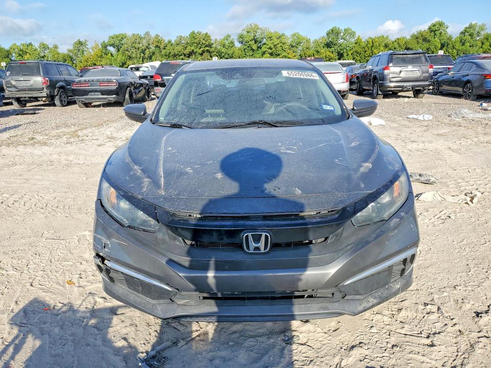 Photo 5 from auction – 2019 HONDA CIVIC with VIN 2HGFC2F6XKH603823