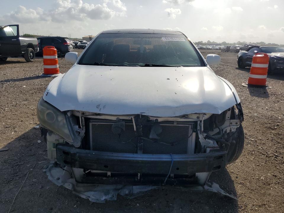 Photo 5 from auction – 2011 TOYOTA CAMRY with VIN 4T1BF3EK5BU713051