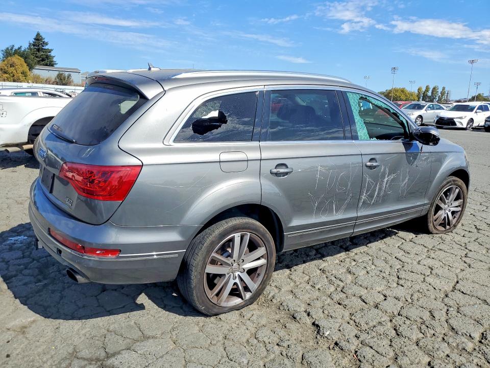 Photo 3 from auction – 2014 AUDI Q7 with VIN WA1LGAFE5ED005612