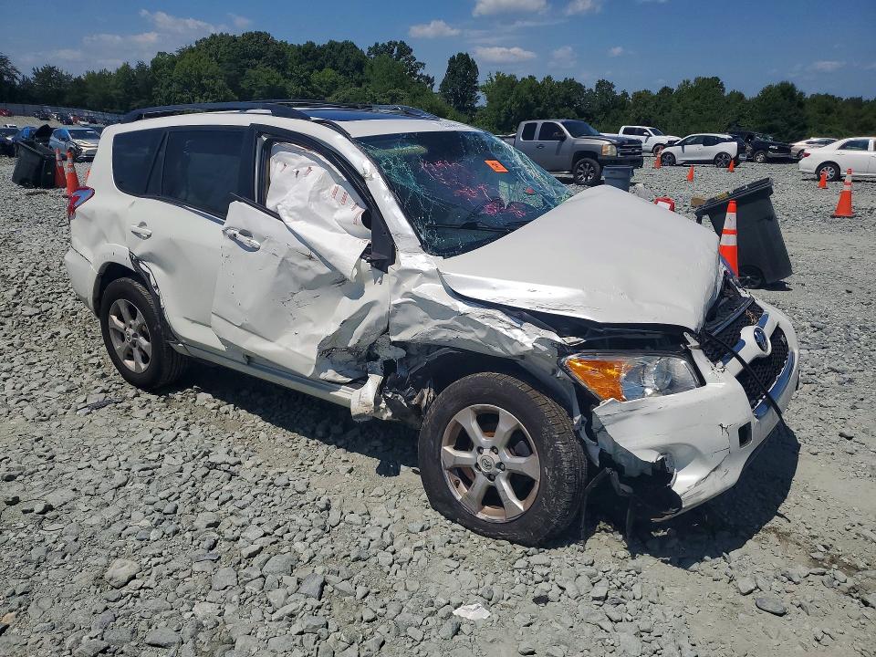 Photo 4 from auction – 2011 TOYOTA RAV4 with VIN 2T3DK4DV9BW037975