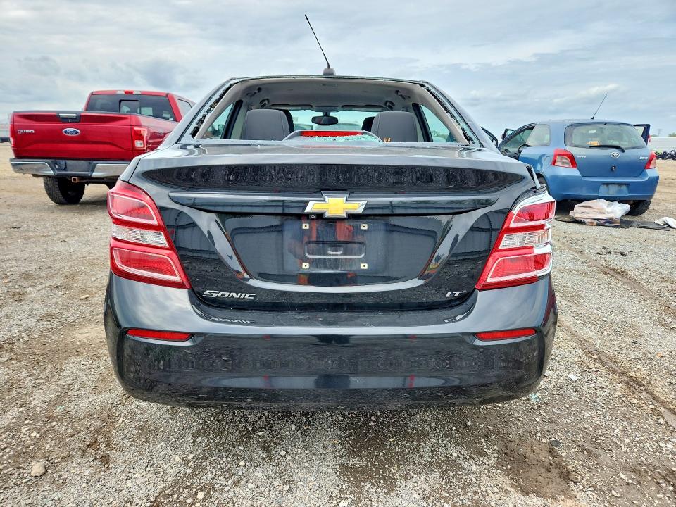 Photo 6 from auction – 2019 CHEVROLET SONIC with VIN 1G1JD5SB7K4149000