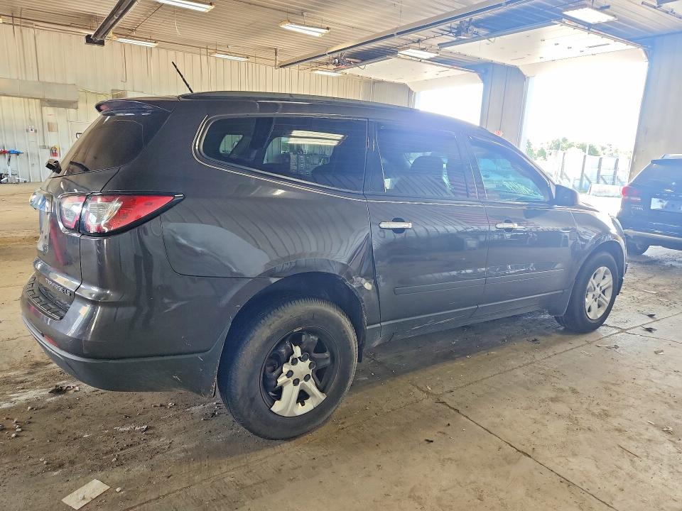 Photo 3 from auction – 2015 CHEVROLET TRAVERSE with VIN 1GNKVFKD8FJ224172