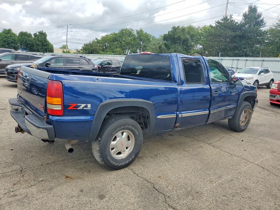 Photo 3 from auction – 2002 GMC NEW SIERRA with VIN 2GTEK19T321273878