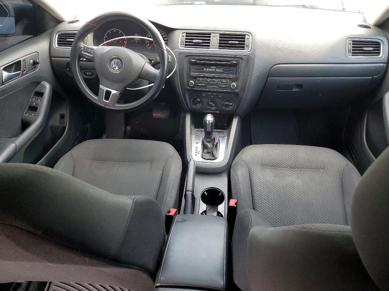 Photo 8 from auction – 2013 VOLKSWAGEN JETTA with VIN 3VW2K7AJ0DM403799