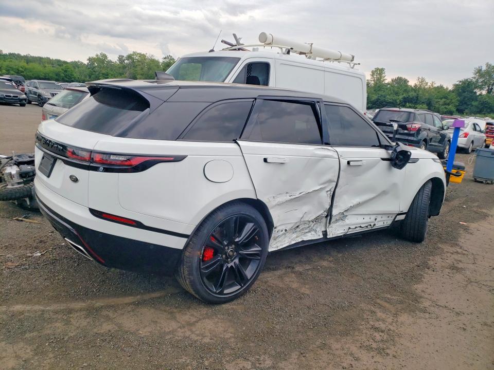 Photo 3 from auction – 2020 LAND ROVER RANGE ROVER VELAR with VIN SALYM2EV0LA267458
