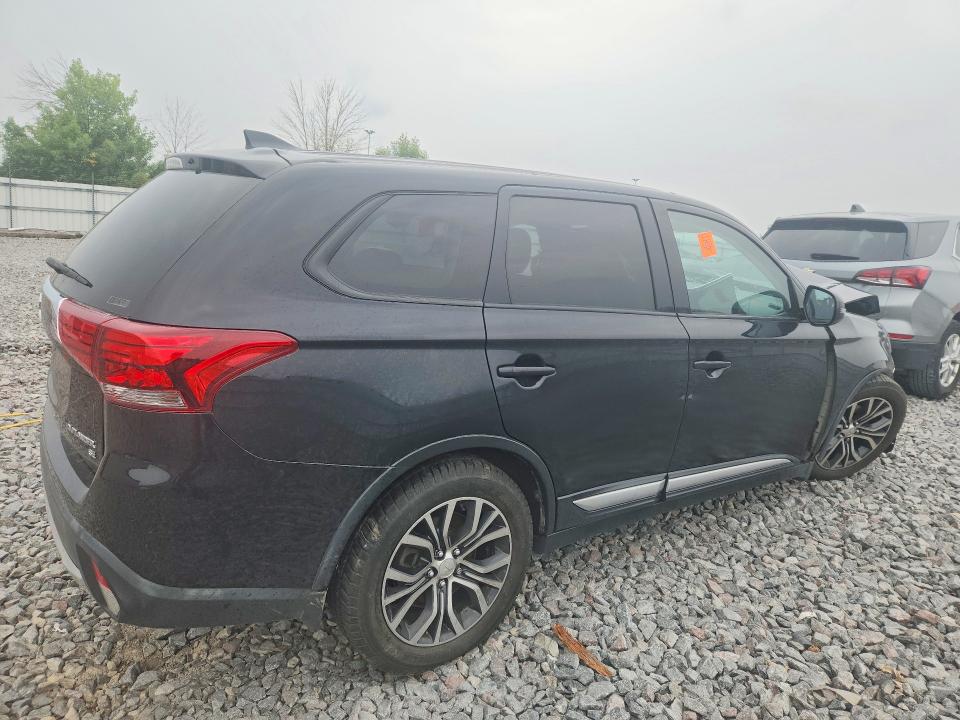 Photo 3 from auction – 2018 MITSUBISHI OUTLANDER with VIN JA4AZ3A38JZ024784