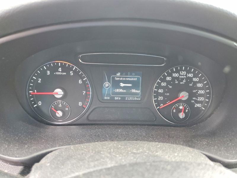 Photo 9 from auction – 2017 KIA SORENTO with VIN 5XYPGDA36HG317023