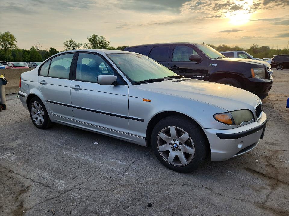 Photo 4 from auction – 2003 BMW 325 with VIN WBAEU33453PM54926