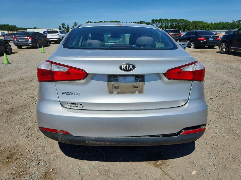 Photo 6 from auction – 2015 KIA FORTE with VIN KNAFX4A67F5272201