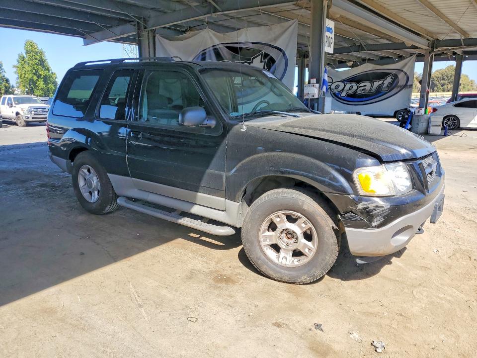 Photo 4 from auction – 2003 FORD EXPLORER with VIN 1FMZU70E53UC12059