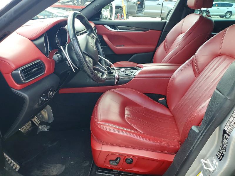 Снимка 7 от търг – 2017 MASERATI LEVANTE с VIN ZN661XUS9HX220296