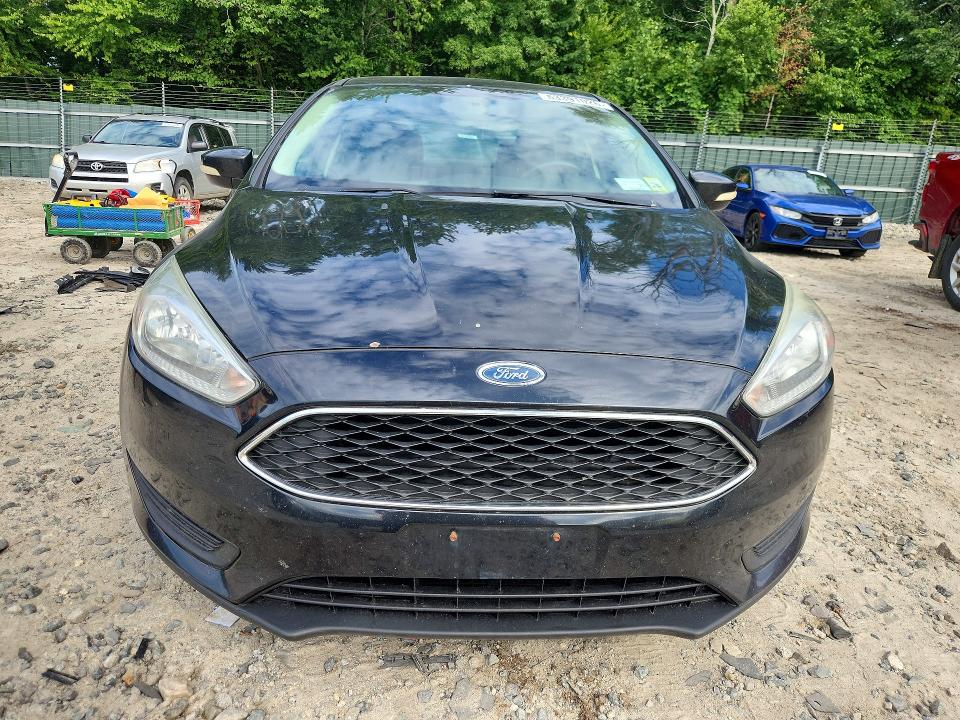 Photo 5 from auction – 2015 FORD FOCUS with VIN 1FADP3F25FL365083