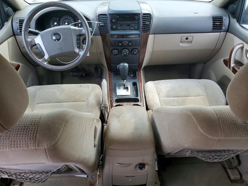 Photo 8 from auction – 2005 KIA SORENTO with VIN KNDJD733655464413