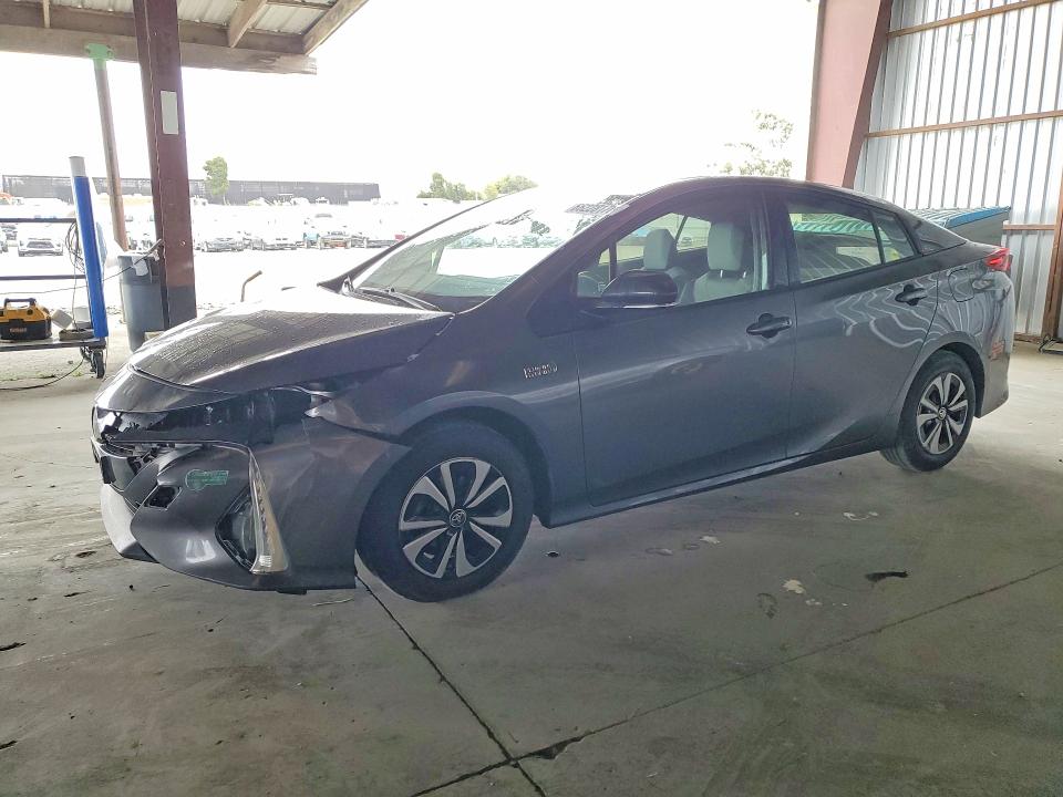 TOYOTA PRIUS PRIME 2017 with VIN JTDKARFP5H3050935 - Photo from auction
