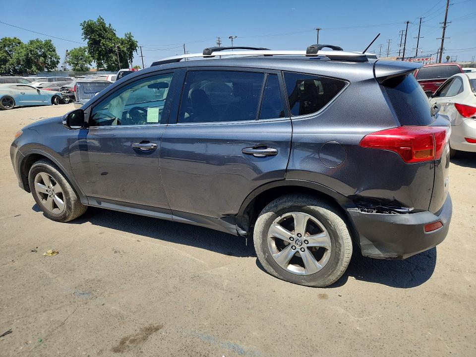 Photo 2 from auction – 2015 TOYOTA RAV4 with VIN JTMWFREV9FD054304