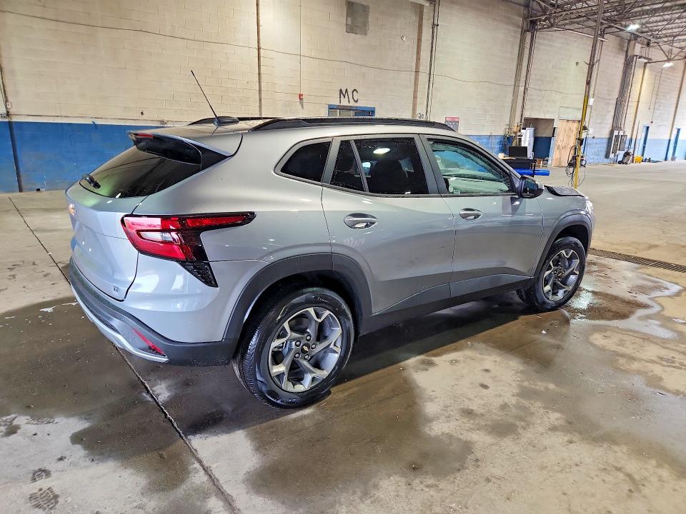 Photo 3 from auction – 2026 CHEVROLET TRAX with VIN KL77LHEP2TC186344