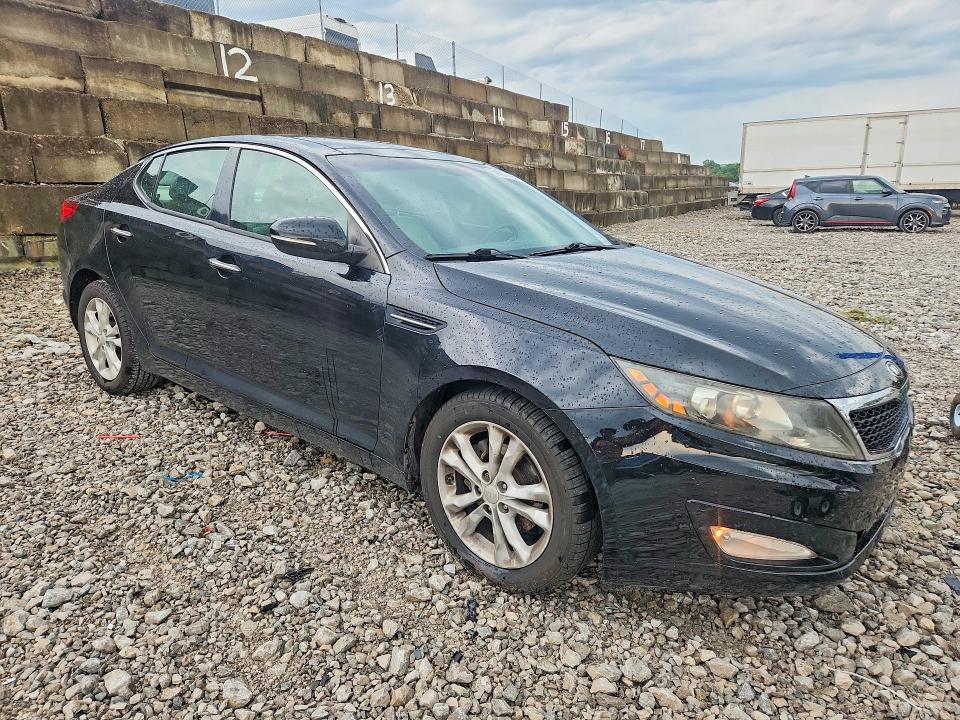 Photo 4 from auction – 2013 KIA OPTIMA with VIN 5XXGN4A72DG118462