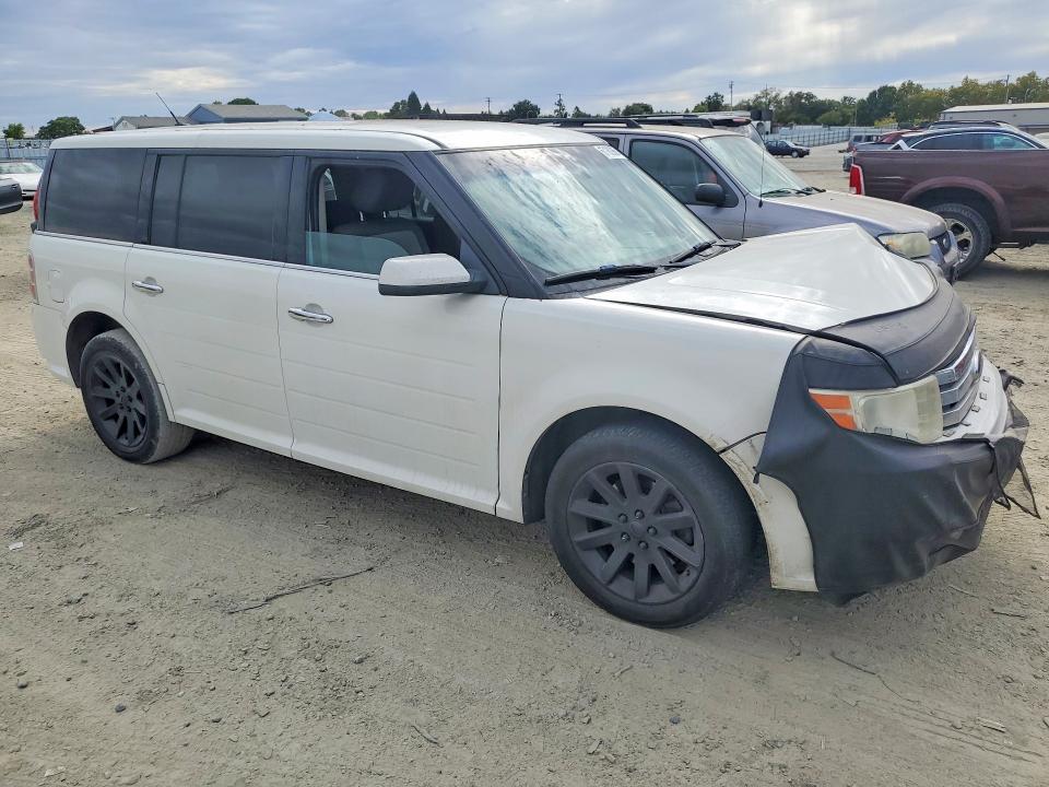 Photo 4 from auction – 2010 FORD FLEX with VIN 2FMGK5CC7ABA25176