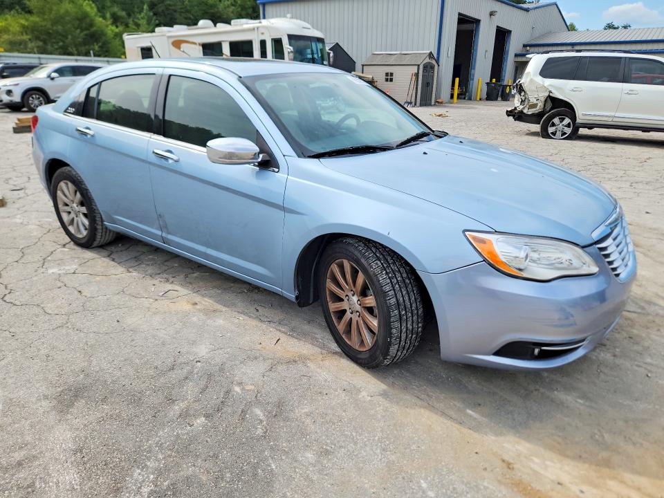 Photo 4 from auction – 2013 CHRYSLER 200 with VIN 1C3CCBCG7DN555498