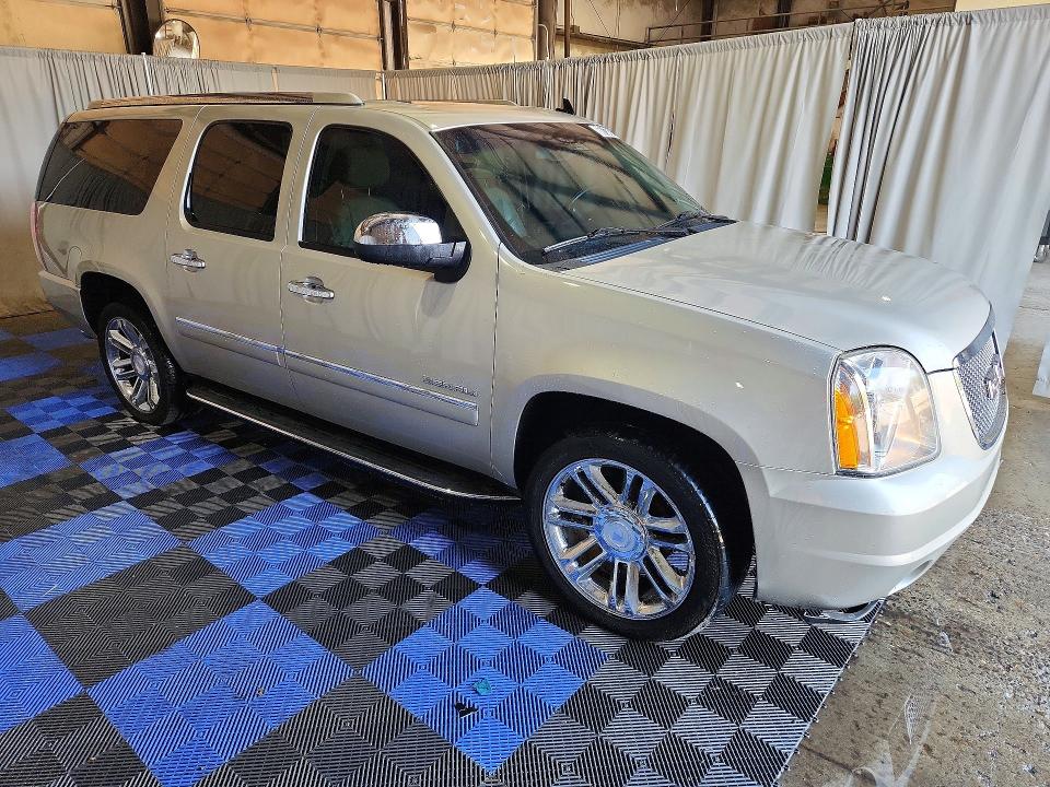 Photo 4 from auction – 2013 GMC YUKON XL with VIN 1GKS2MEF6DR376523