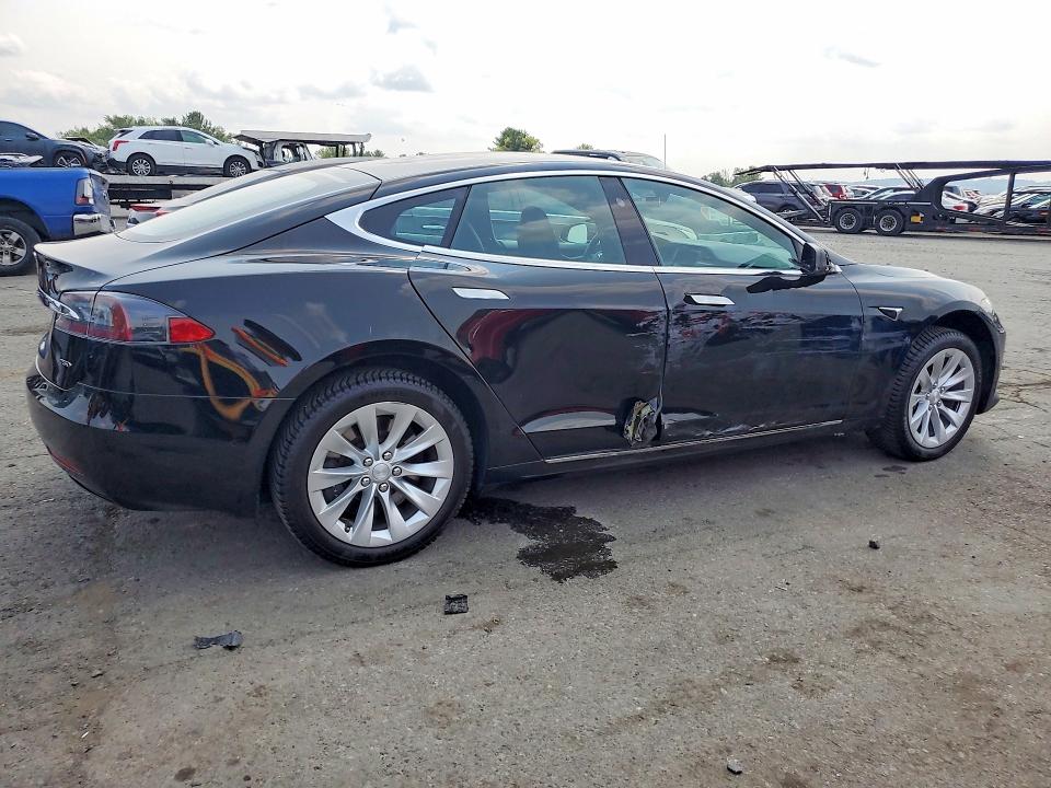 Photo 3 from auction – 2018 TESLA MODEL S with VIN 5YJSA1E23JF264757