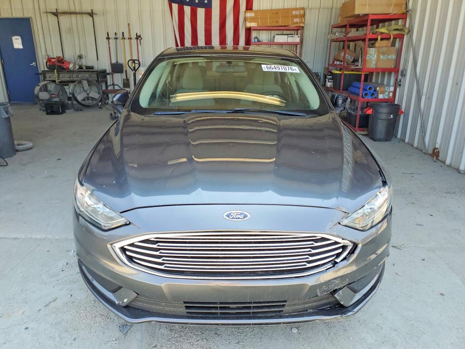 Photo 5 from auction – 2017 FORD FUSION with VIN 3FA6P0H74HR392229